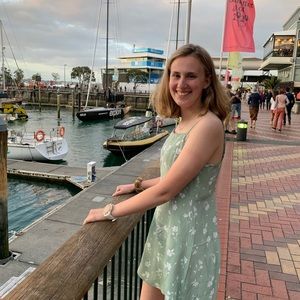 Meet your Posher, Madi